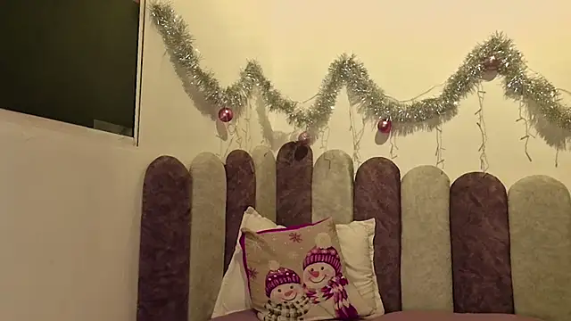 anais_tgn's cam snapshot