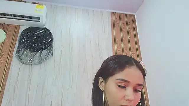 MarianaManzur's cam snapshot