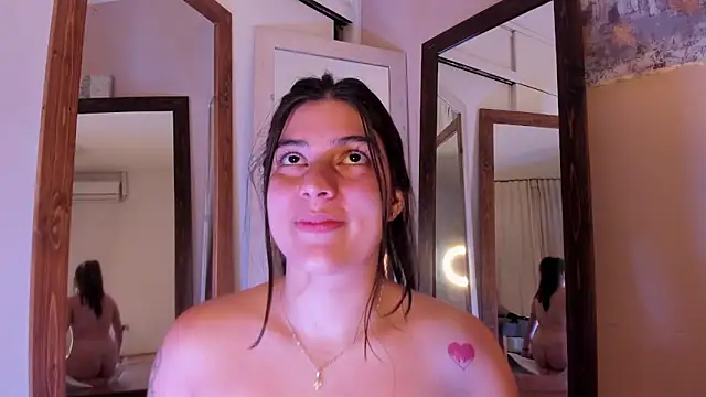 dakotaa__'s cam snapshot