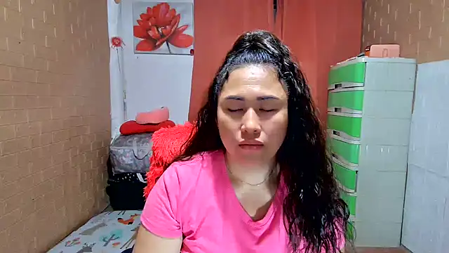 Ugly-Filipina's cam snapshot