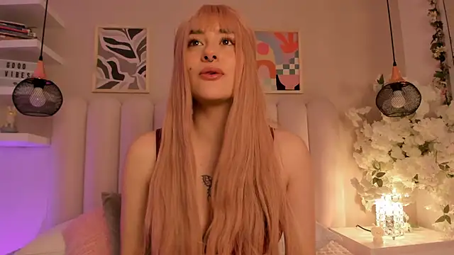 cute__cherry_'s cam snapshot