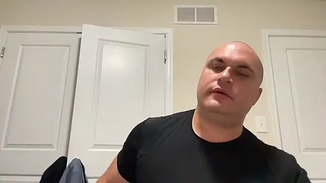 SluggishChase99's cam snapshot