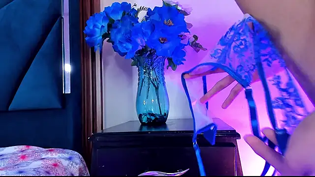 CarlaAlvez's cam snapshot