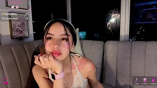 Daphne_chers's cam snapshot