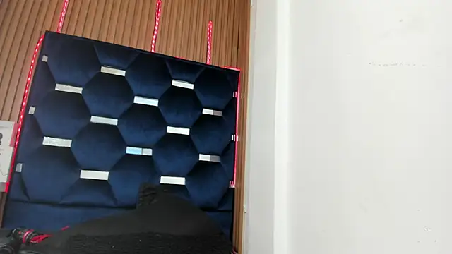 cute_emily_'s cam snapshot