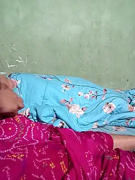 Cute_Couple59's cam snapshot