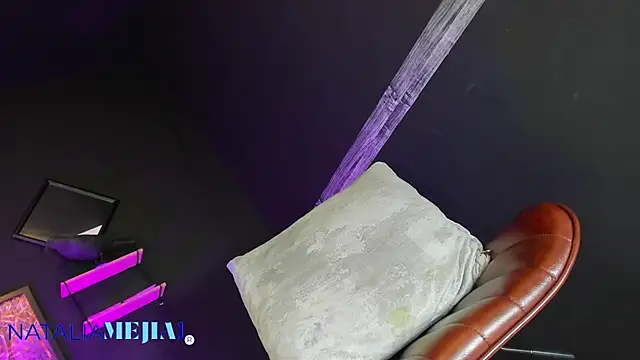 Nataliamejia2's cam snapshot