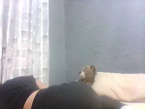 TiaBlaze's cam snapshot