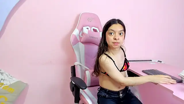 CharlotteMuller's cam snapshot