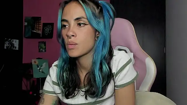 Juanadearco5's cam snapshot