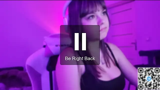 KristiBloom's web cam