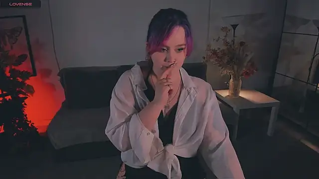 lunaalli's cam snapshot