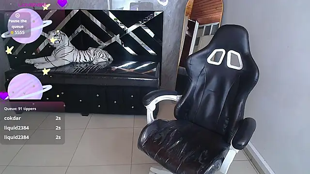 emily_cooper_t's cam snapshot