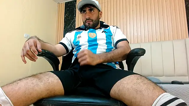 MilanZaire's cam snapshot