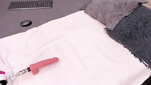 SASHA_BROWNIE__'s cam snapshot