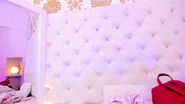 emaa_lambert's cam snapshot