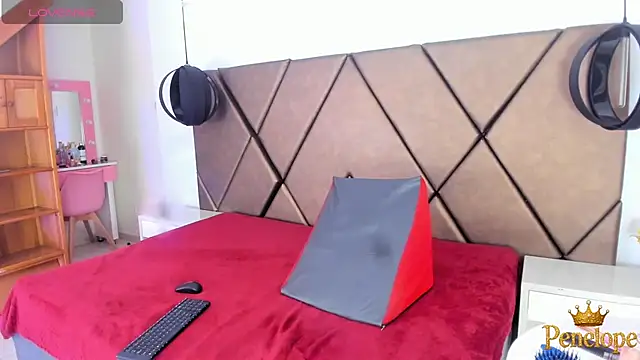 PenelopeGuzman__'s cam snapshot