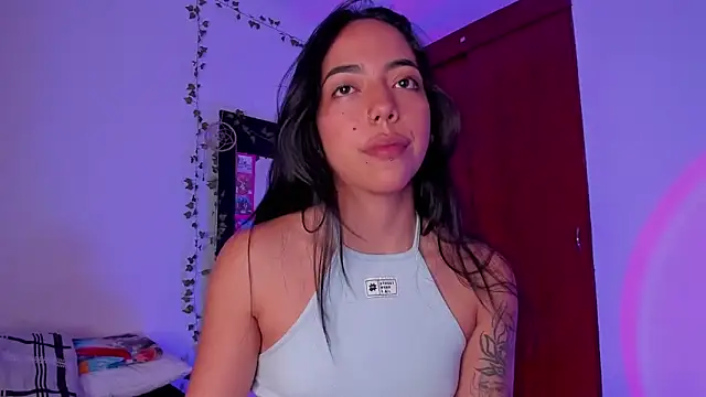 little_kayla_'s web cam