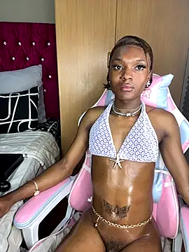 LatoyaPosh live sex cam