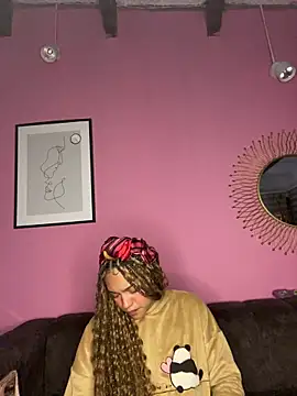 PrettyLia's cam snapshot