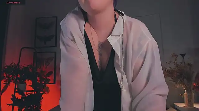 lunaalli's cam snapshot