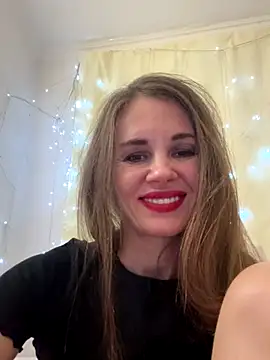 LucieMack's cam snapshot