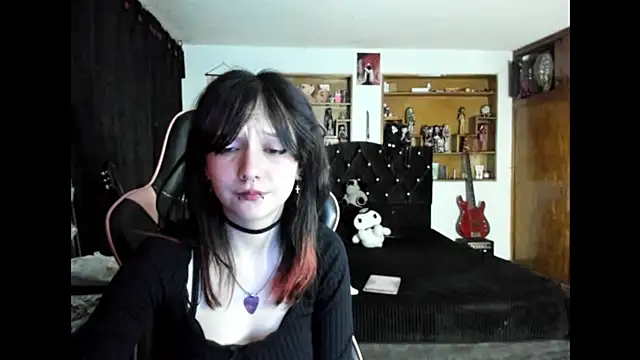 Maki_Zein_'s cam snapshot