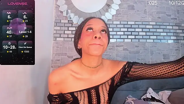 MystiqueTs live sex cam