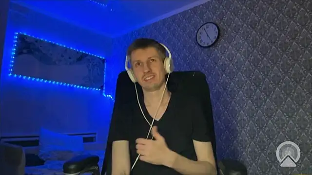 Aki-Laky's cam snapshot