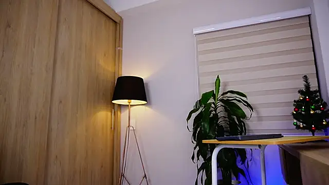 Erick_Thompsonx's cam snapshot