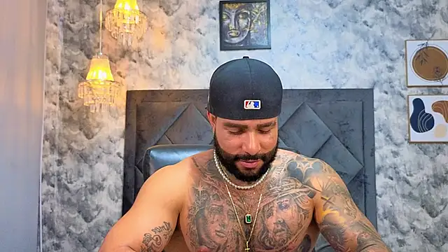 Apolo_rousse1's cam snapshot