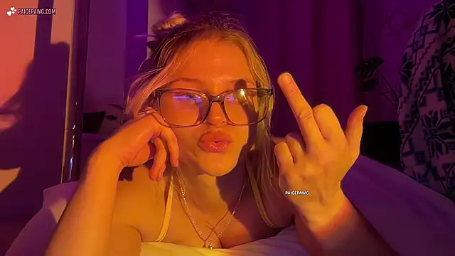 PaigePawg's cam snapshot