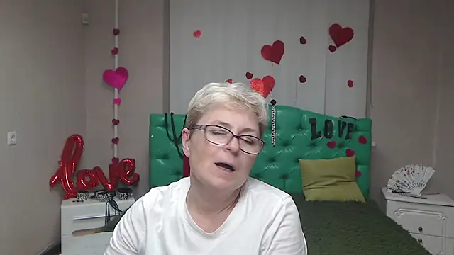 EmiliaGree's cam snapshot