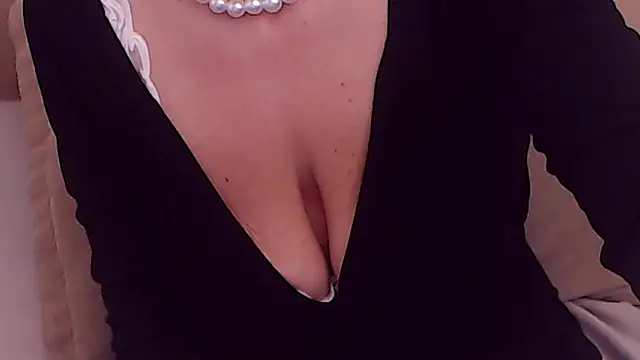 RebeccaNoble's cam snapshot