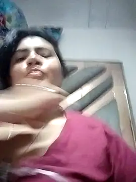 naughty-sharlot's cam snapshot