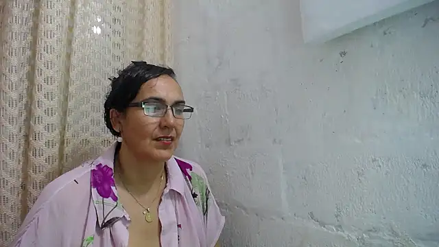 gabbyparker_'s cam snapshot