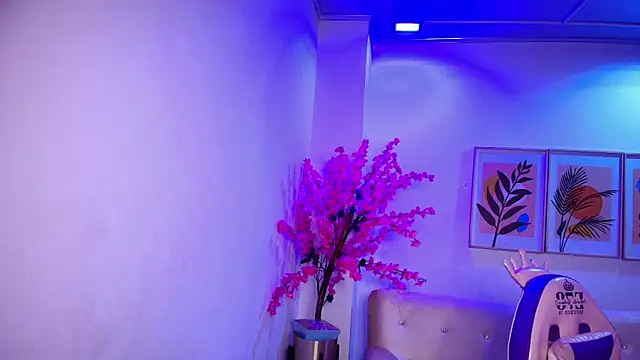 Anie_johnson's cam snapshot