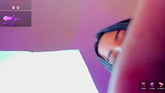 Mia_Valentine_'s cam snapshot