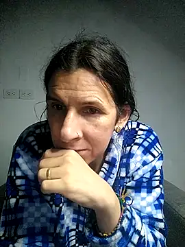 Cameron_puppy's cam snapshot