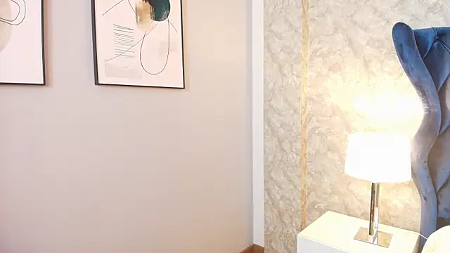 ValentiinaCruz live sex cam