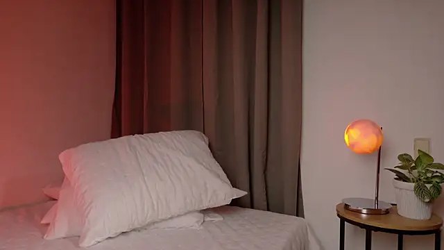 SeleneNova's cam snapshot