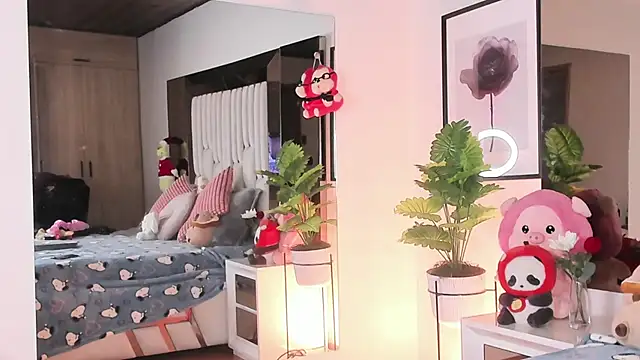 Kitty_Eliffe's cam snapshot