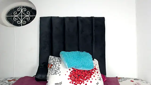 Miss-Berries's cam snapshot