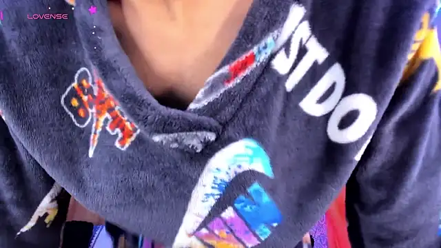 Ethan_Boyy's cam snapshot