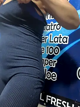 Alysson--'s cam snapshot