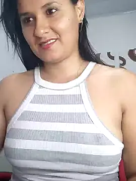 elena_jonees's cam snapshot