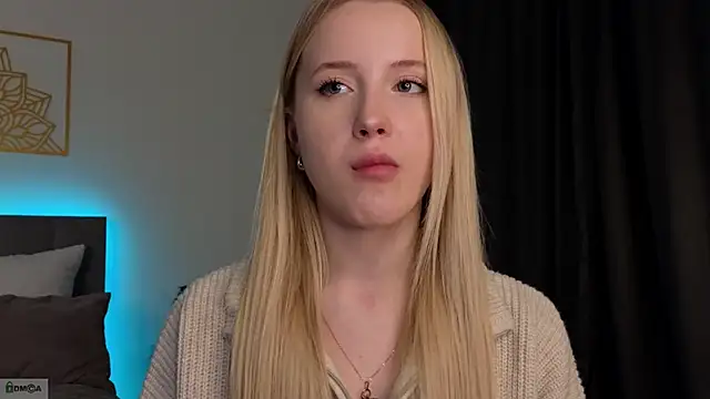 adele_armass's cam snapshot