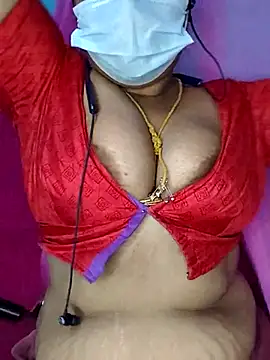 deepikasree143's cam snapshot