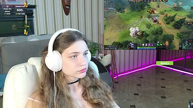 Sarah_Supershy's cam snapshot