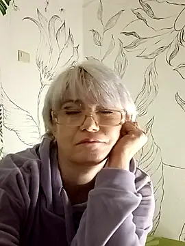 Catty_Lady's cam snapshot